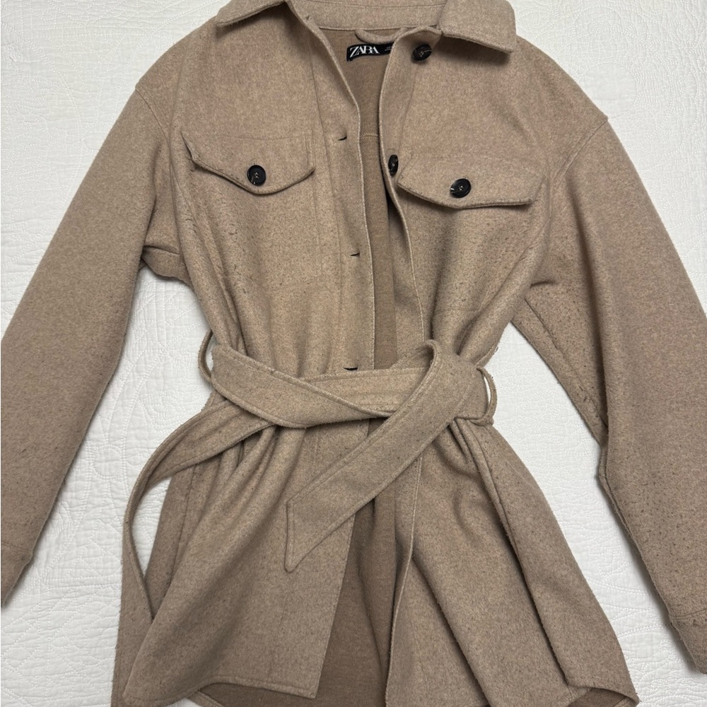 Zara Women's Beige Utility Jacket with Belt
